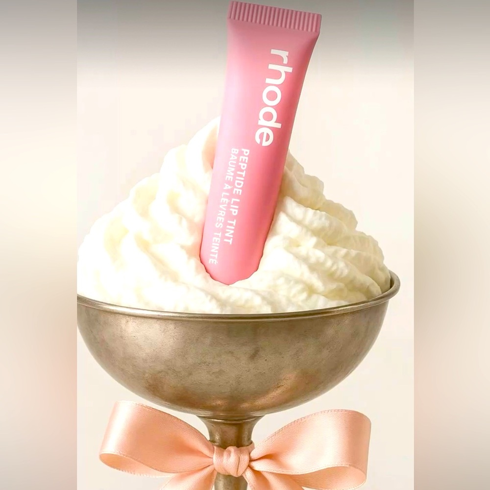 Rhode Lip Gloss Lip Tint in Ribbon